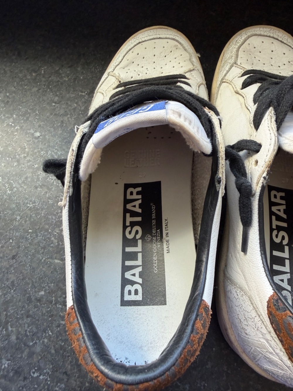 Golden Goose White Leather Low-Top Sneakers with Black Laces - Picture 8 of 8